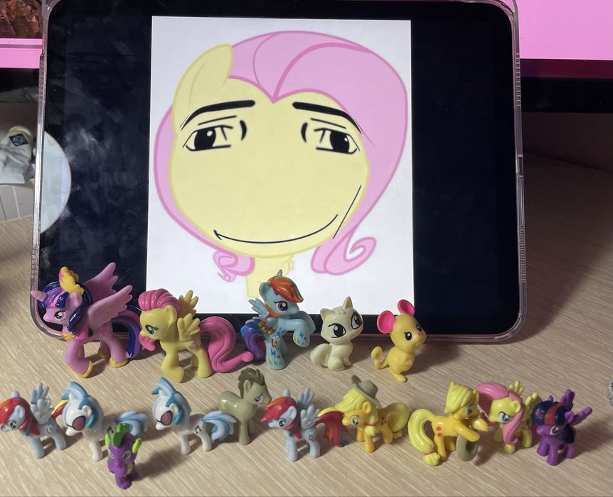 Фигурки (MLP) + kinder игрушки