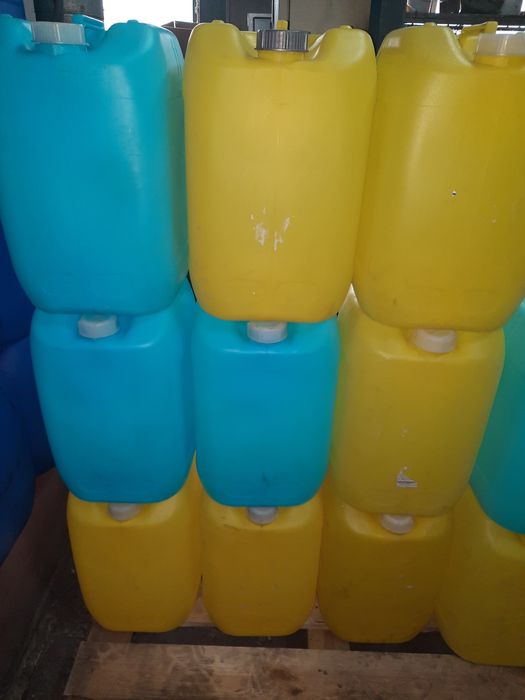 Канистры пластиковые 30литров