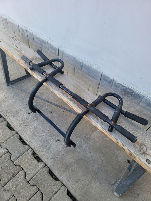 Тренажер турник домашный