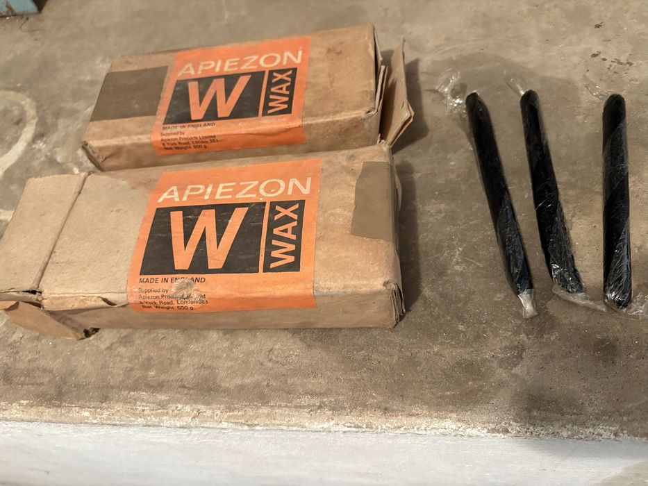 Apiezon W Wax – 2 cutii complete