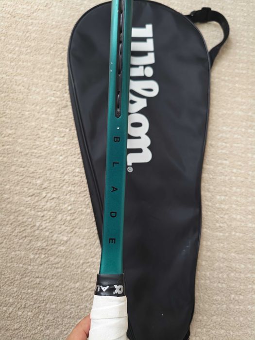 Тенис ракета Wilson blade v9