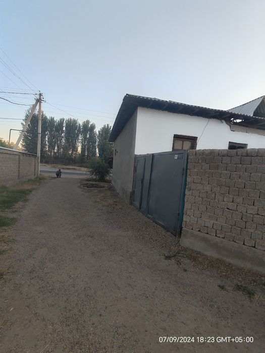 Hovli sotiladi 34000ue