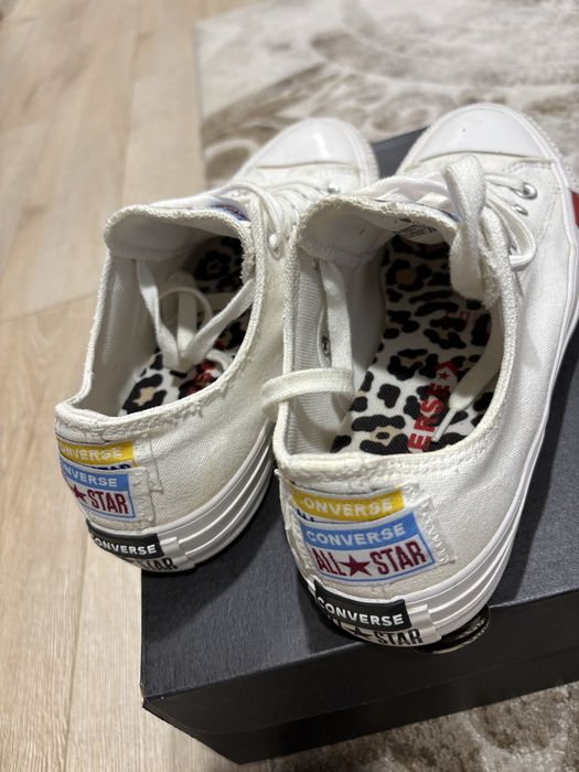 Кецове Converse.