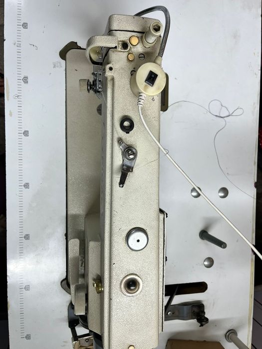 Продам швейную машинку