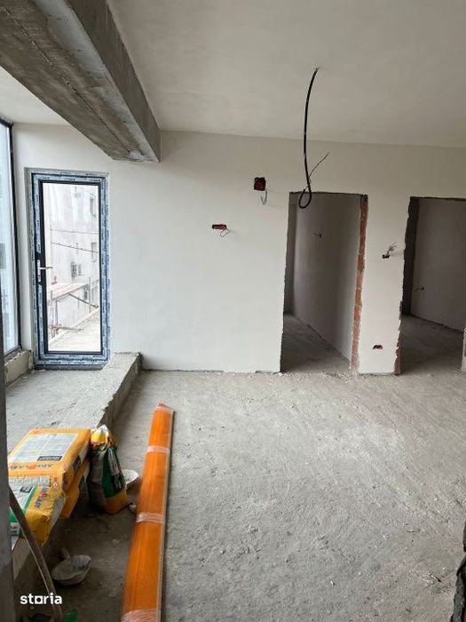 Oferim spre vanzare apartament modern cu 3 camere-Zona Pipirig Central — fotografia 3