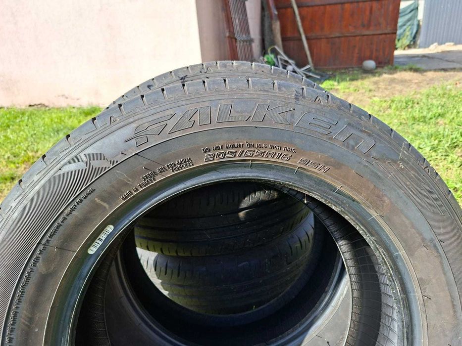 Vând anvelope Falken  de vară 205 65 R16+bonus tester autophix v007