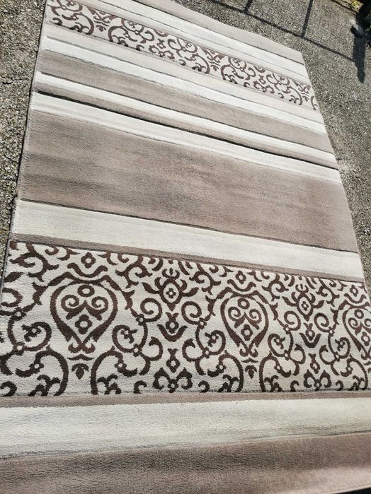 Килими и Завивки-ръчнотъкани