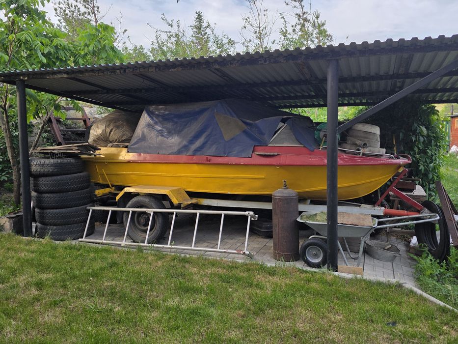 Продам лодка Крым