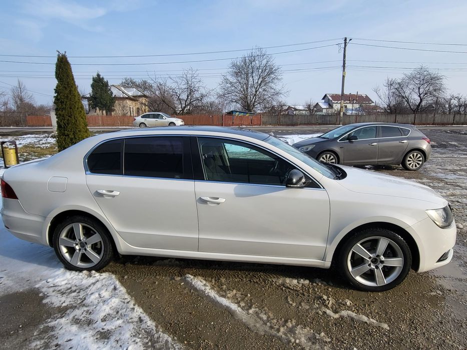 De VÂNZARE Skoda Superb