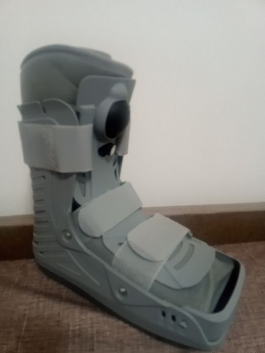 Ортез при травмах голеностопа и лодыжки