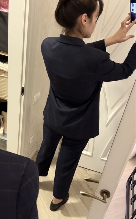 Продам костюм Zara