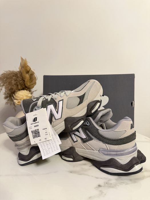 Adidasi New Balance 9060 Gri