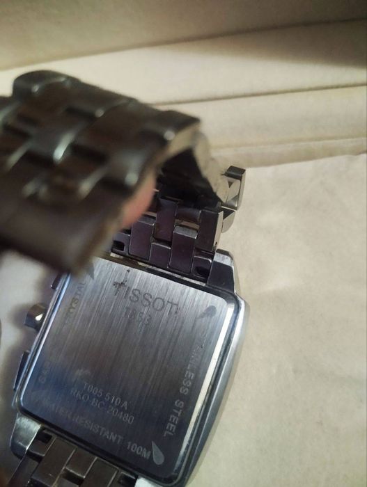 Продаю часы tissot ТОРГ УМЕСТЕН!