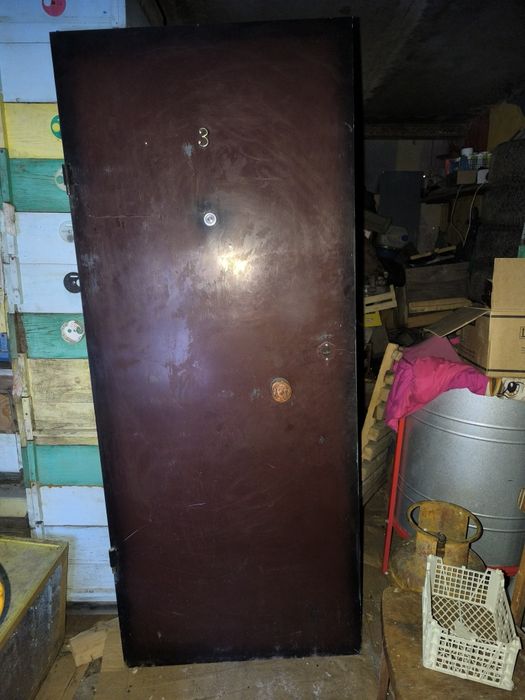 Продам дверь металлическая