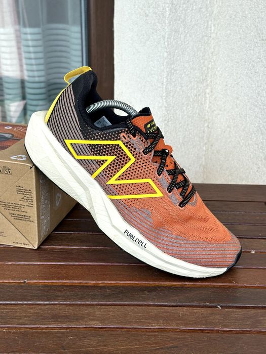 Мъжки обувки New Balance (FuelCell Venym) - номер 44 (28см), Отлично състояние