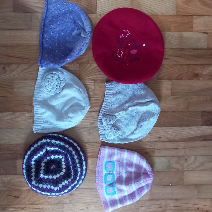 Детски шапки за момичета