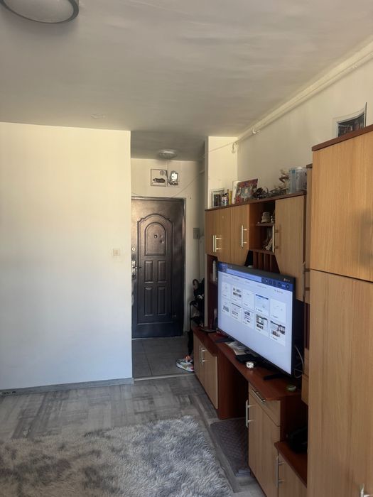 Garsonieră de închiriat