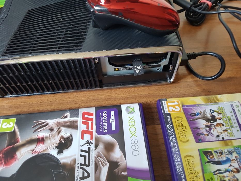 Jucarie Xbox 360 Kinect 8 jocuri perfect functional
2 control
