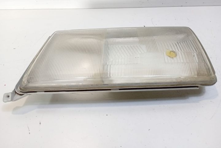 Sticla far stanga cu defect 1305544028 Mercedes-Benz W124 prima gener