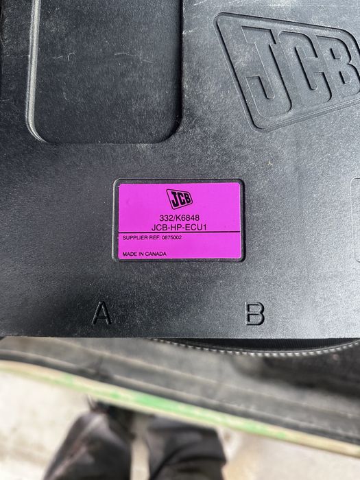 ECU /calculator pentru excavator JCB JS 220-240  332/K6848 JCB-HP-ECU1