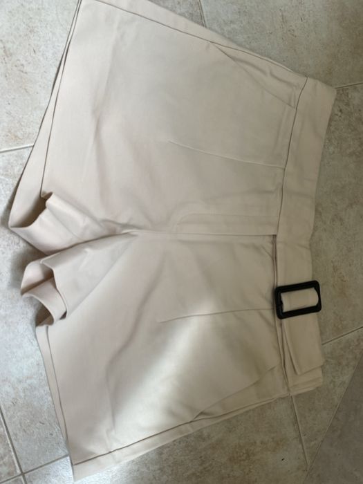 Елегантни къси панталони MNG, RESERVED, C&A