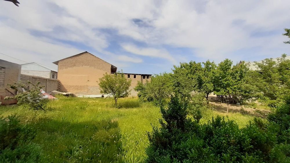 Пустая земля Янги хаёт ул. Чорток