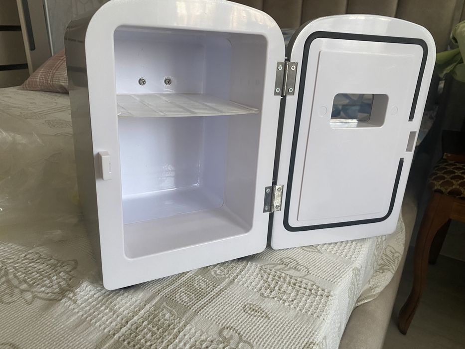 Автомобильный холодильник