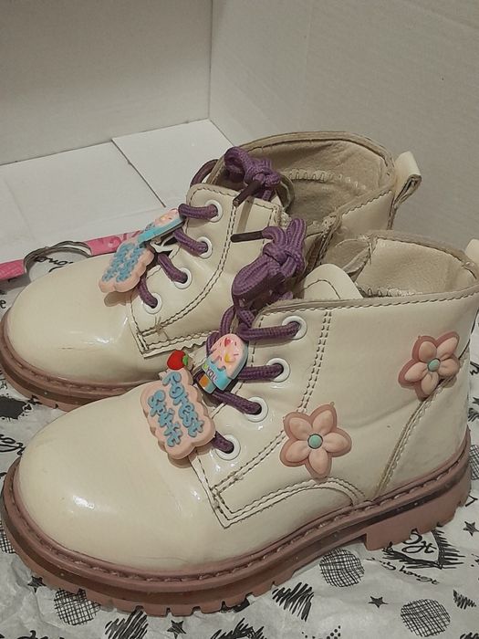 Обувь  на весну от 23 до 27 размера для девочки