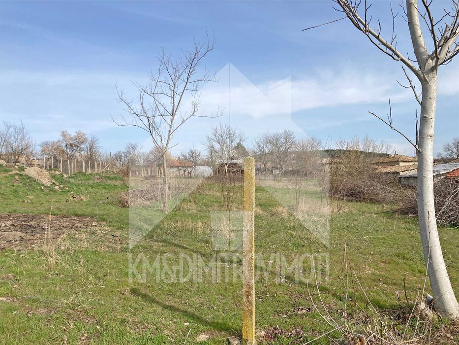 Продава парцел в с. Енево, (Нови пазар) 1 ДКА за жилищно строителство!