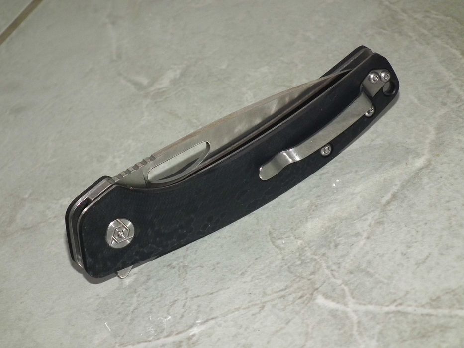 Cutie, nou briceag CH Knives 3530, otel D2, míner G10, liner lock