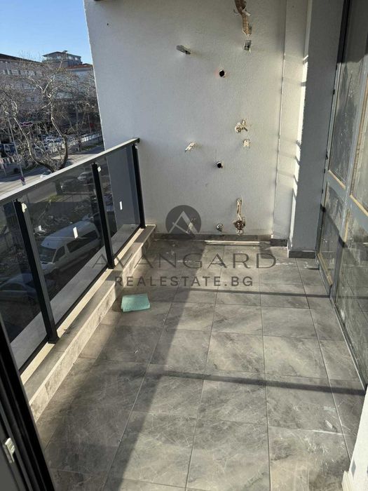 Продава се Тристаен апартамент в Пловдив, Център - 115 кв.м за 638 €/кв.м - Снимка #9