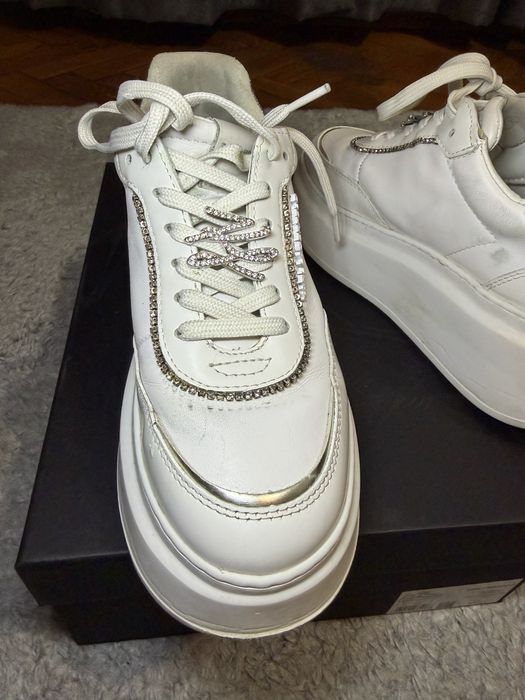 Обувки Karl Lagerfeld