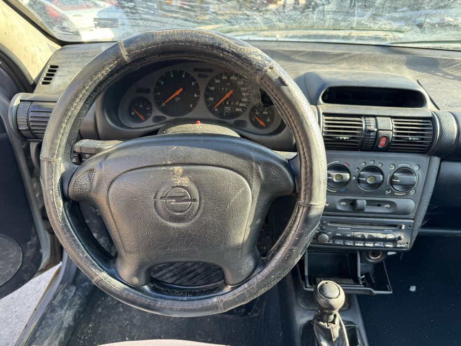 Опел Тигра 1.4 16v 90кс 1999г На Части