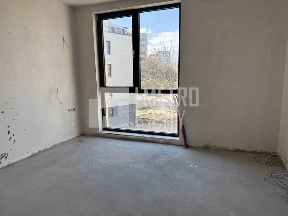 Продава се Двустаен апартамент в София, Младост 3 - 66 кв.м за 2334 €/кв.м - Снимка #1