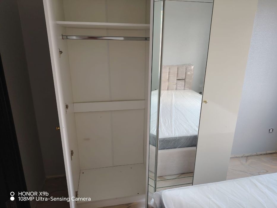 Продам б/у плательный шкаф