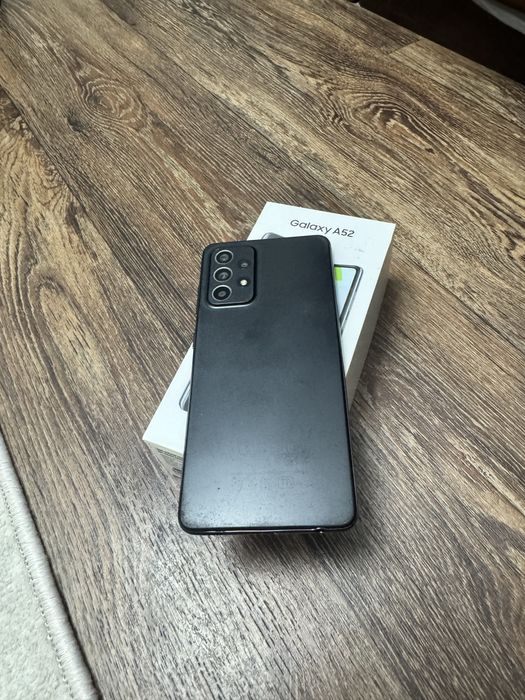 Samsung A52 продам