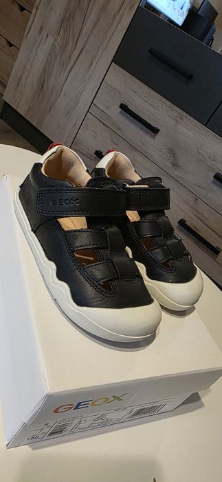 GEOX детски сандали 24 номер