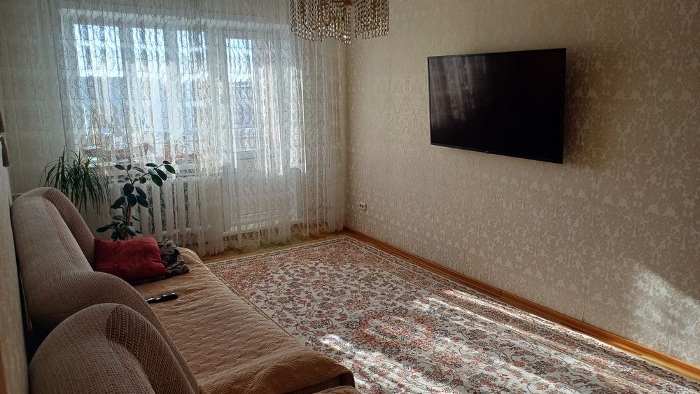 Караганда 23мкр дом 36, квартира очень тёплый солнечный старана,.