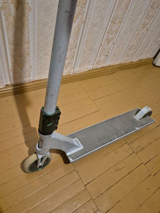 Продаю трбковой самокат solo