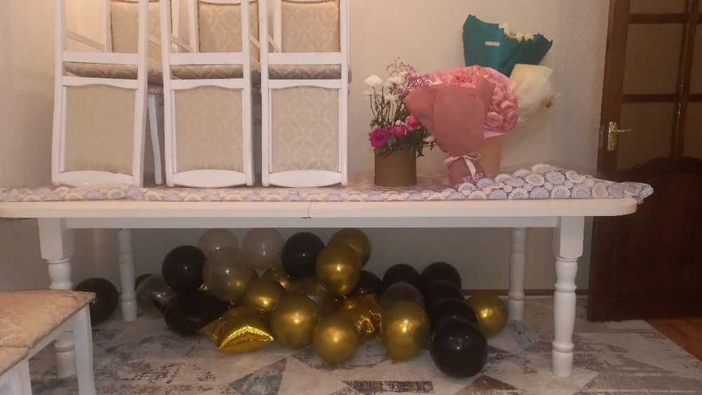 Продам стол 2,5м.-3м