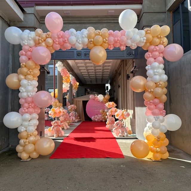 Raddom uchun oformileniya maktab beshik toʻy tugʻilgan kun oformileniy