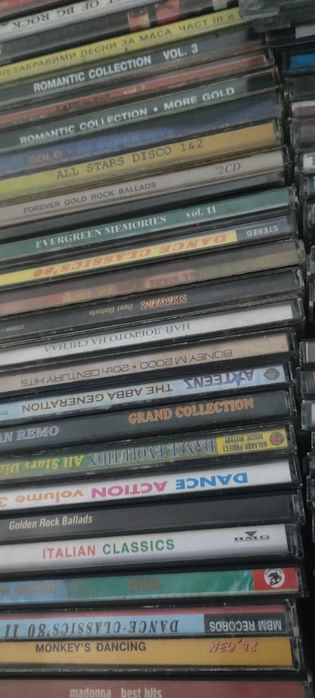 Dj cd колекция 300 броики ретро всякаква музика