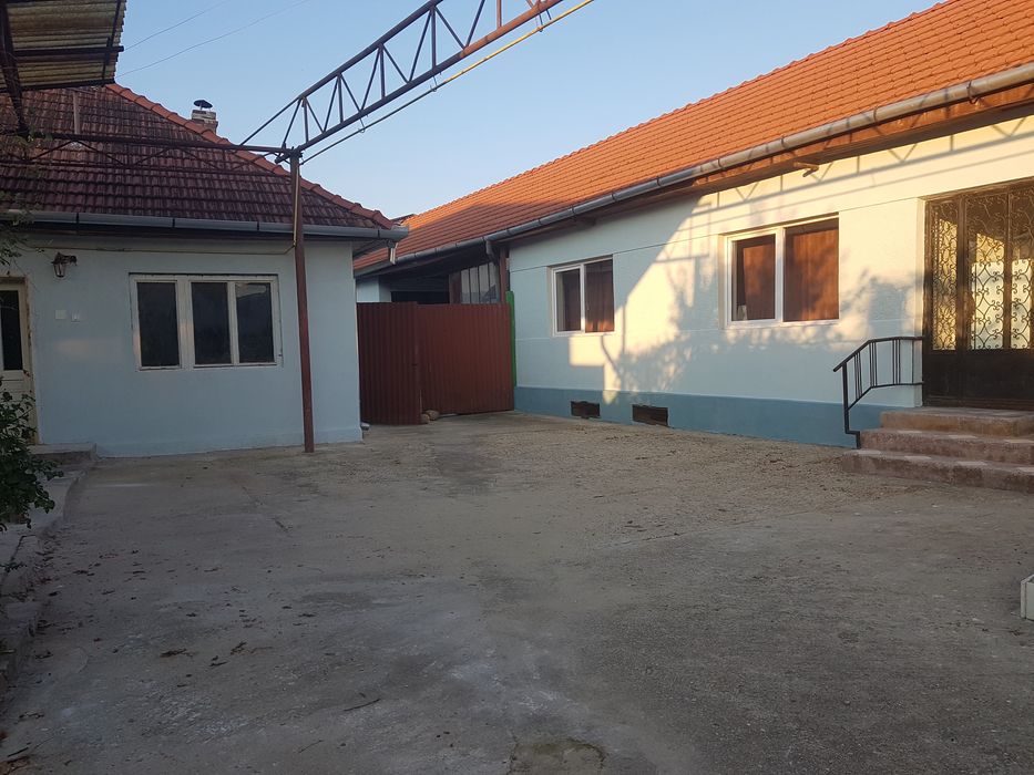 Se vinde casă în Hațeg