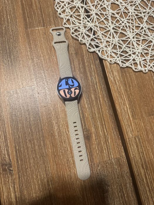 SAMUNG WATCH 6 40 mm Gold