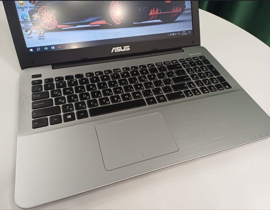 Asus core i7/8gb/ssd240/Nvidia 920 2gb