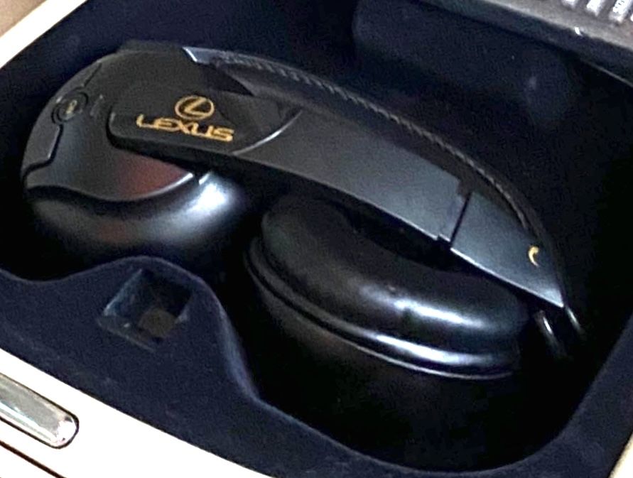 Наушники Лексус MarkLevinson