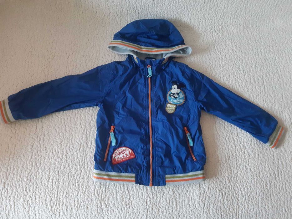 Ветровка для мальчика 104см.