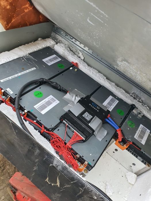Vând baterie masina electrica pentru panouri solare maxus 2021