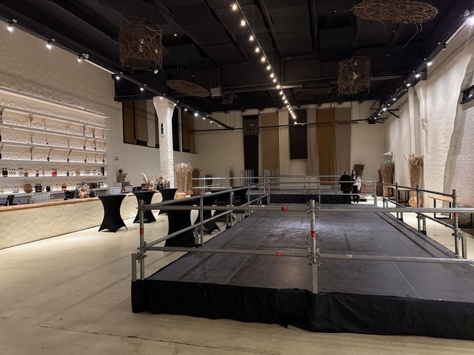 Podium scena evenimente layher