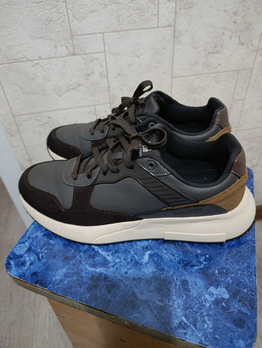 Кроссовки новые...